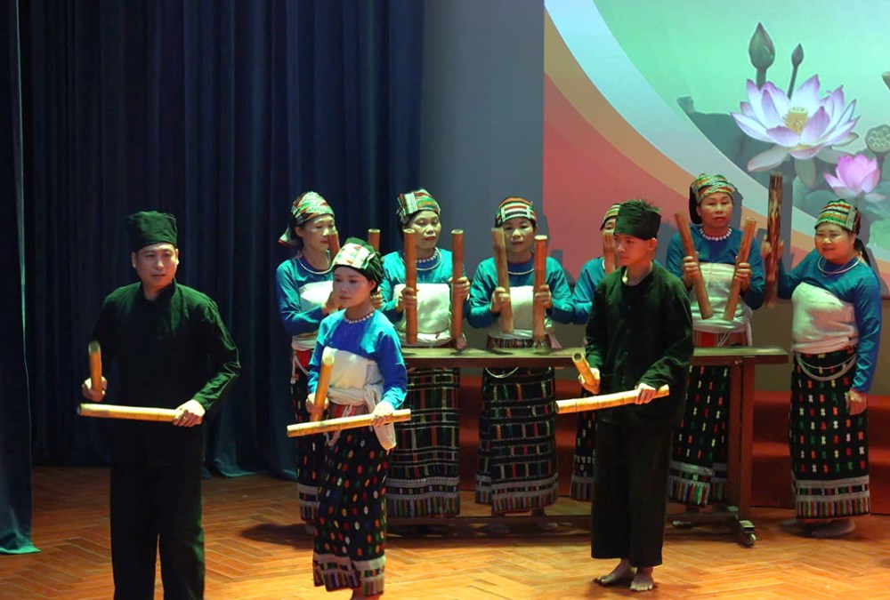 Văn hóa dân tộc thiểu số là nguồn lực nội sinh phát triển bền vững đất nước - ảnh 12