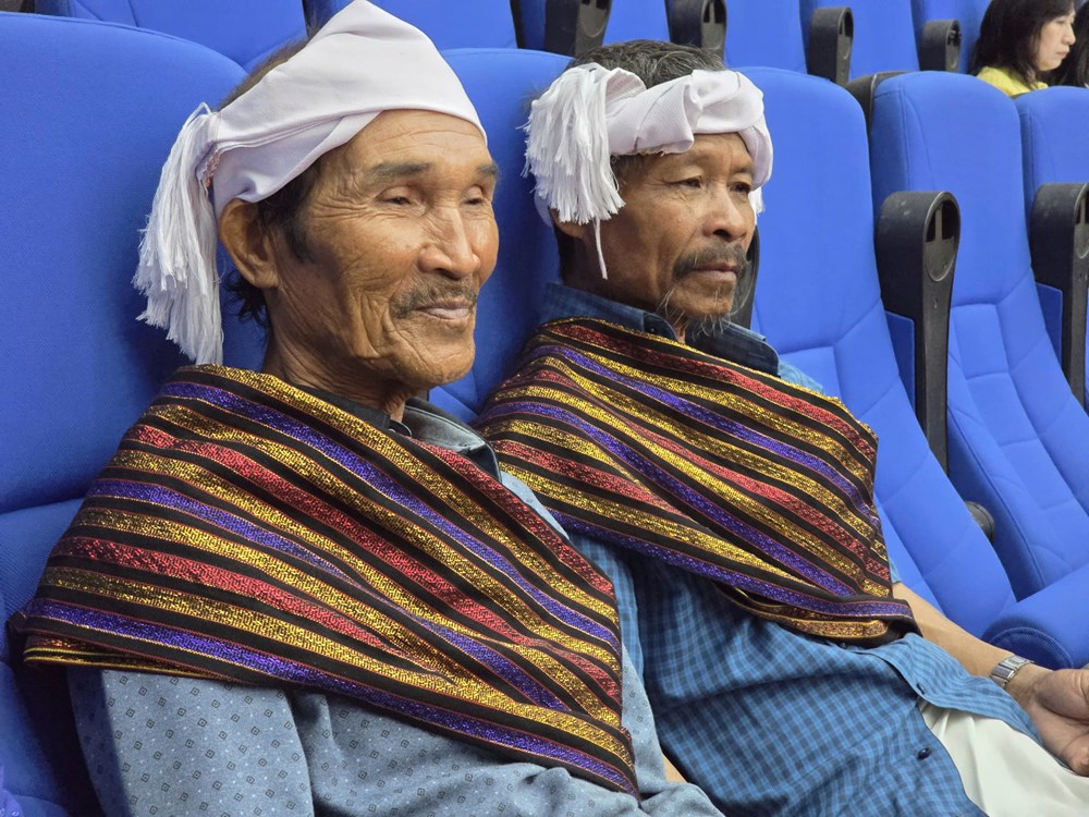 Văn hóa dân tộc thiểu số là nguồn lực nội sinh phát triển bền vững đất nước - ảnh 9