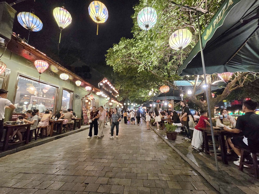 Phố cổ Hoa Lư - Điểm check in đốn tim giới trẻ - ảnh 3