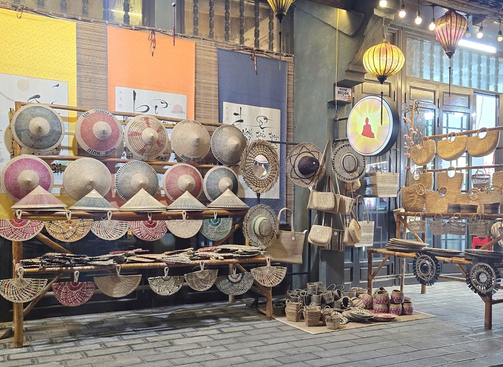 Phố cổ Hoa Lư - Điểm check in đốn tim giới trẻ - ảnh 16