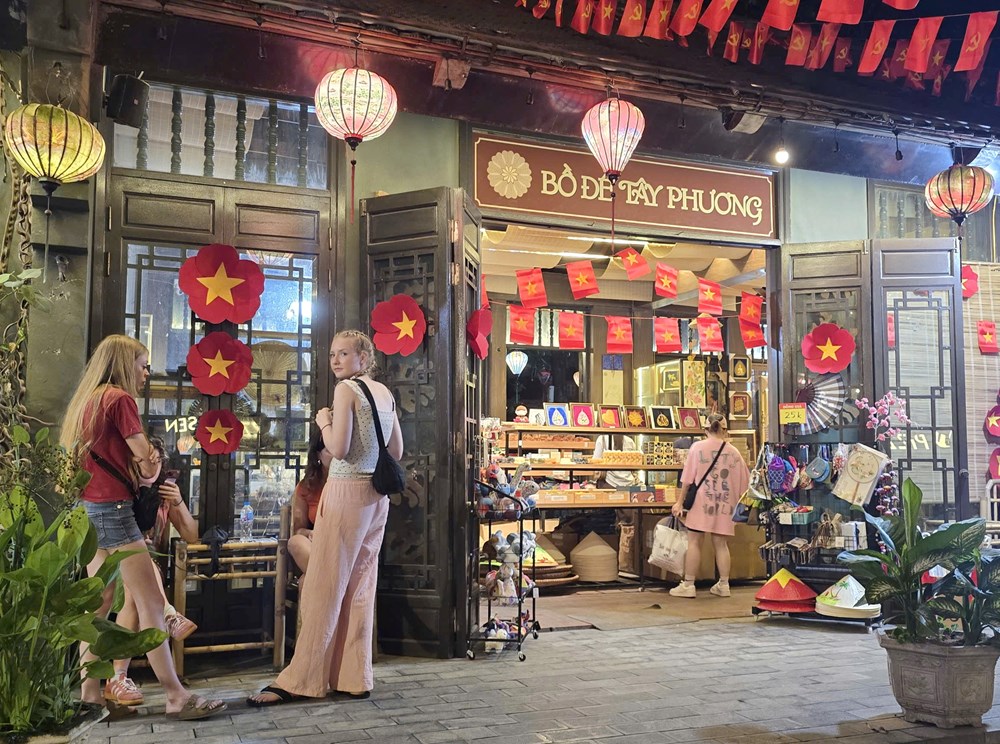 Phố cổ Hoa Lư - Điểm check in đốn tim giới trẻ - ảnh 7