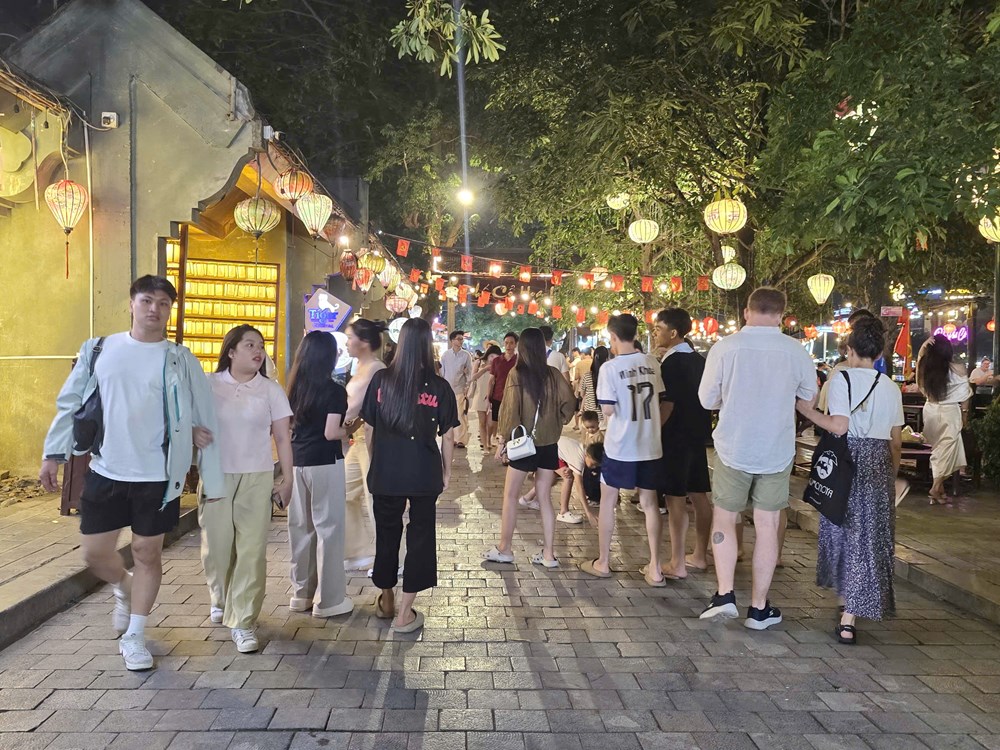 Phố cổ Hoa Lư - Điểm check in đốn tim giới trẻ - ảnh 4