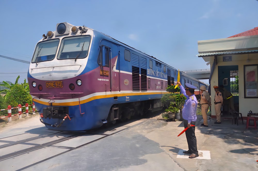 Phạt nguội nhiều phương tiện vi phạm an toàn giao thông đường sắt - ảnh 2