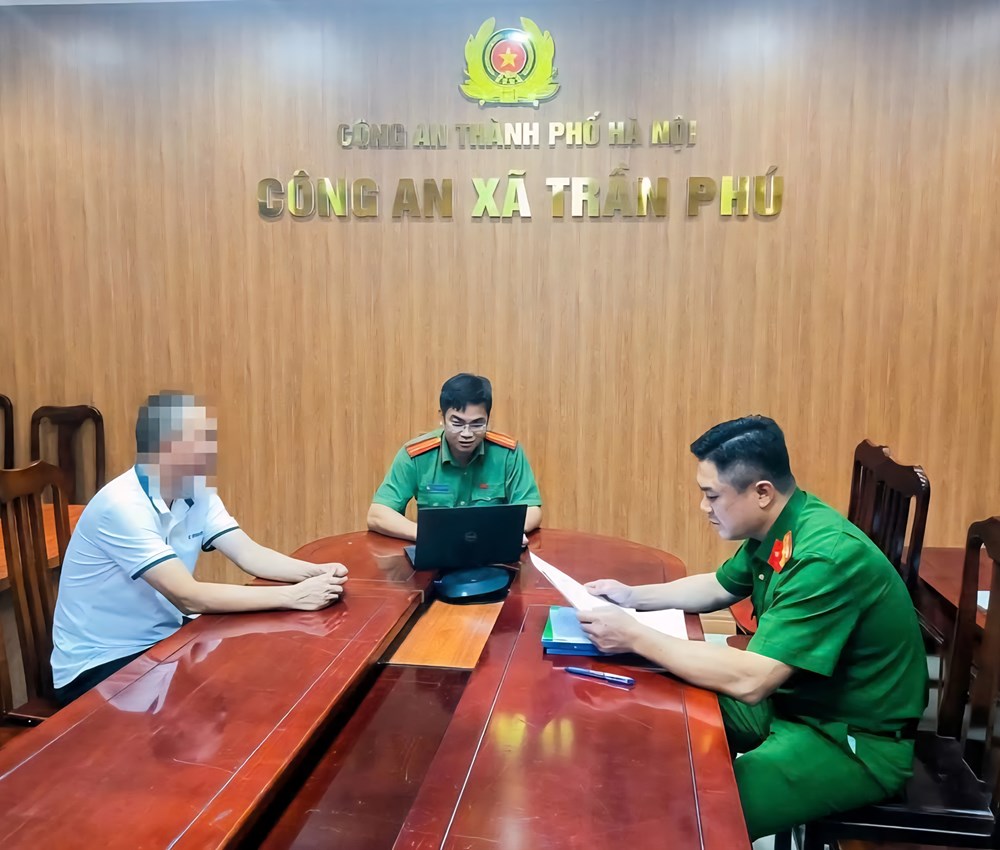 Đăng ảnh thóc phơi ngoài trời nắng nóng “nổ thành bỏng”, bị xử phạt 7,5 triệu đồng - ảnh 1