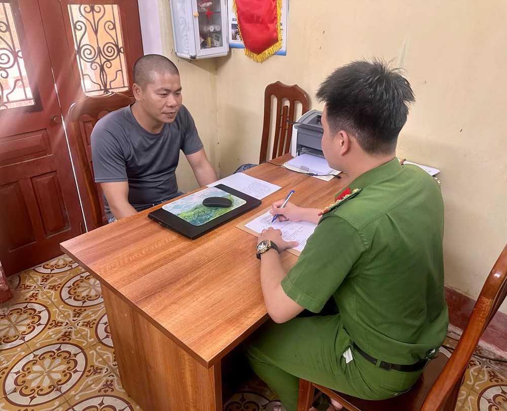 Khởi tố đối tượng nạp 900 triệu đồng đánh bạc trực tuyến - ảnh 1