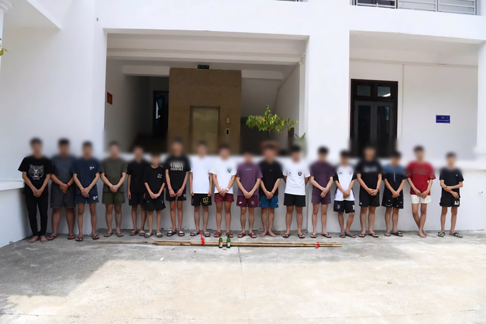 Mang hung khí đi đánh nhau, bị bắt sau 2 giờ do camera AI nhận diện - ảnh 3