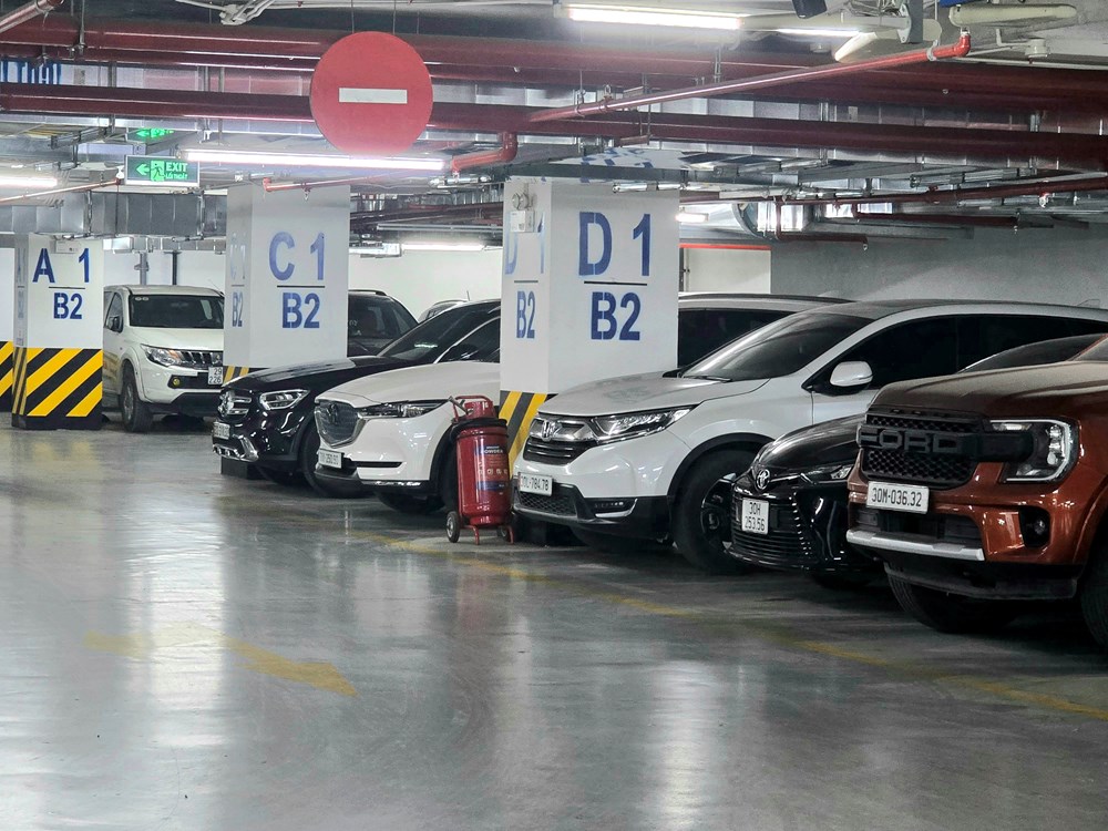 ​Hà Nội: Các công trình mới phải dành 30% chỗ đỗ xe để lắp trạm sạc  - ảnh 1