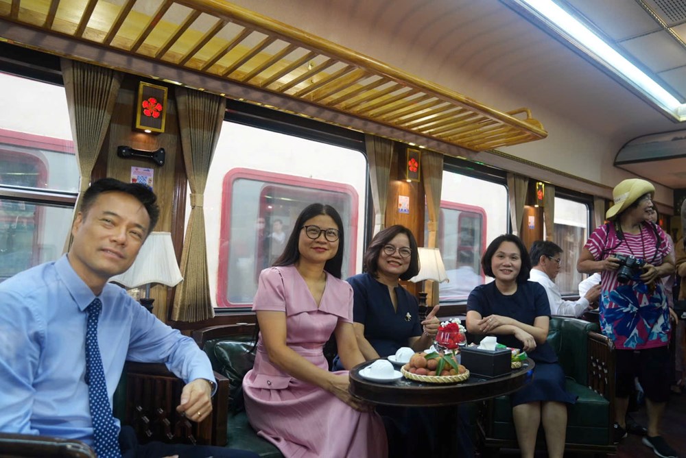 Chính thức vận hành đôi tàu kết nối  2 cơ sở của Bệnh viện Bạch Mai - ảnh 4