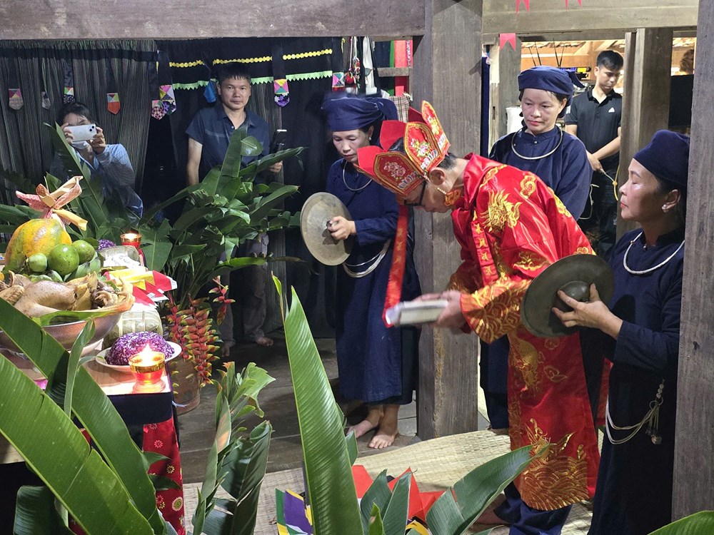  Nét đẹp hiếu kính trong nghi lễ “tôi chòng” của người Tày - ảnh 11