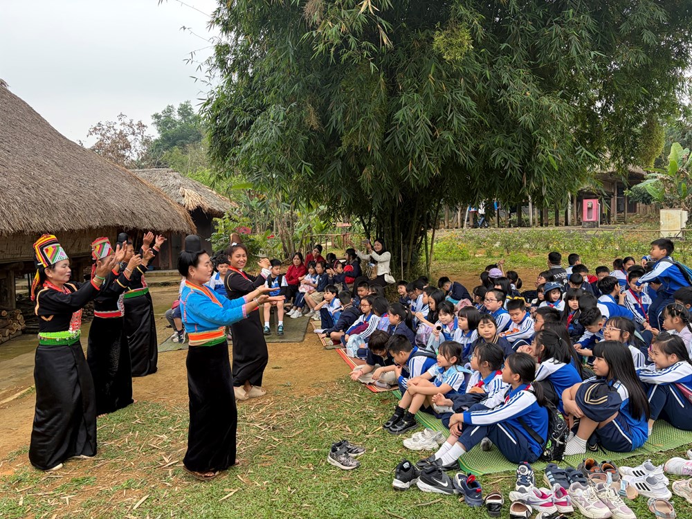 Khám phá miền Tây Nam Bộ qua nét văn hóa của đồng bào Khmer tại “Ngôi nhà chung“ - ảnh 4