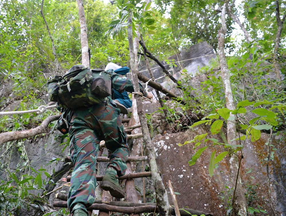 Hành trình tìm hài cốt liệt sĩ tại “lò vôi thế kỷ” - ảnh 6
