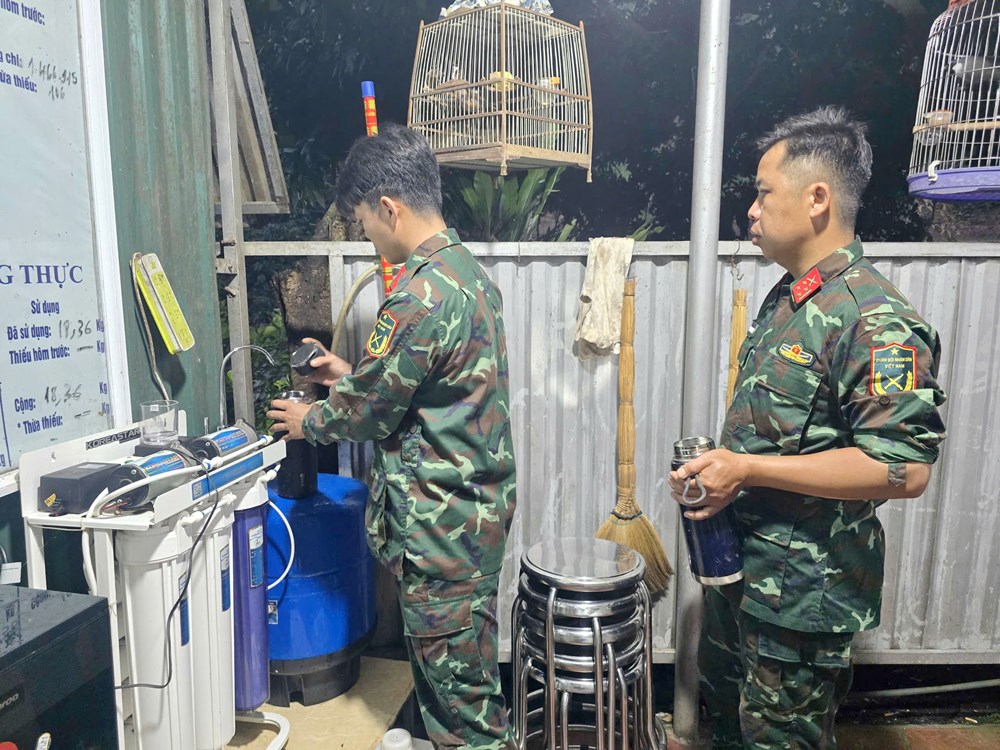 Bữa cơm đơn sơ giữa rừng của những chiến sĩ tìm kiếm, quy tập hài cốt liệt sĩ - ảnh 7