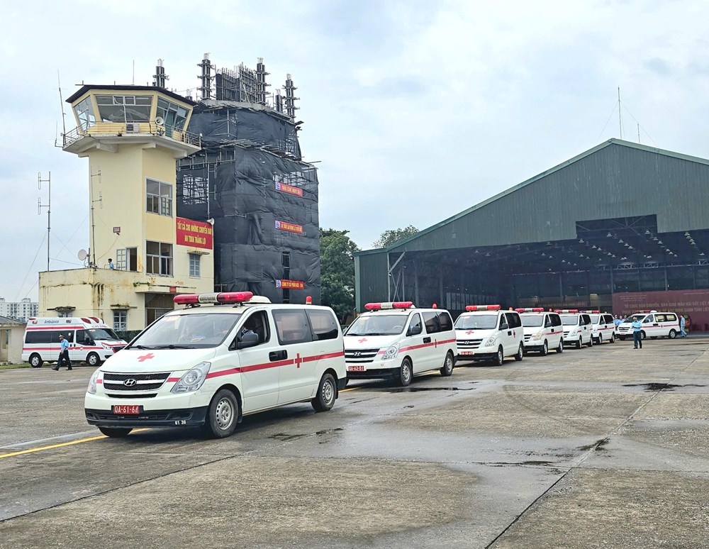 Chuyến bay thiêng liêng vận chuyển 7.104 mẫu sinh phẩm hài cốt liệt sĩ tới Hà Nội - ảnh 13