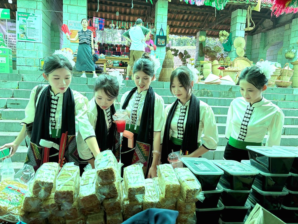 Khám phá chợ phiên vùng cao “Cao nguyên mở hội” - ảnh 8