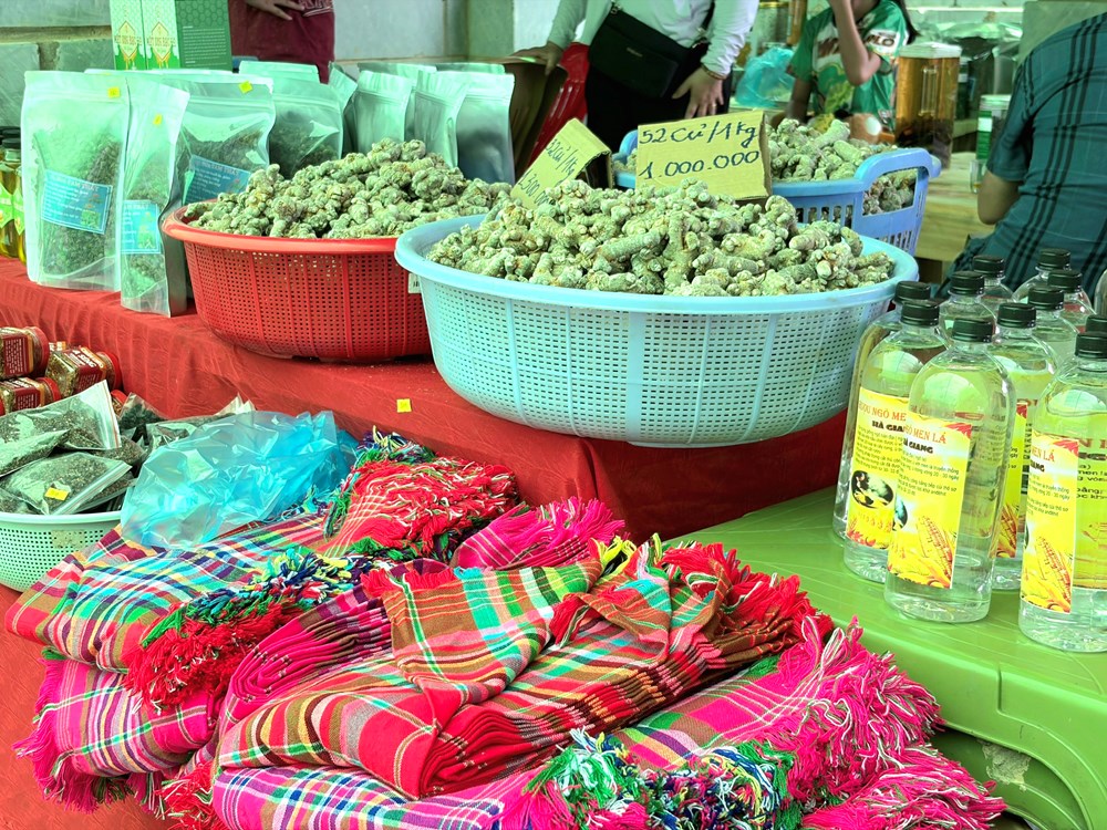Khám phá chợ phiên vùng cao “Cao nguyên mở hội” - ảnh 11