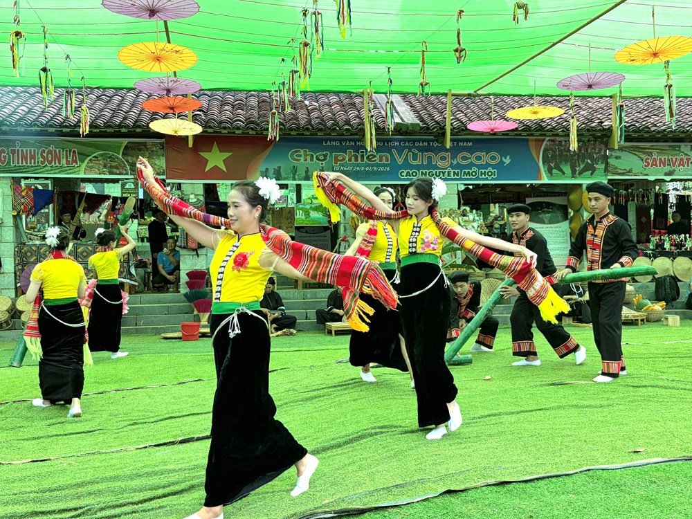 Khám phá chợ phiên vùng cao “Cao nguyên mở hội” - ảnh 2