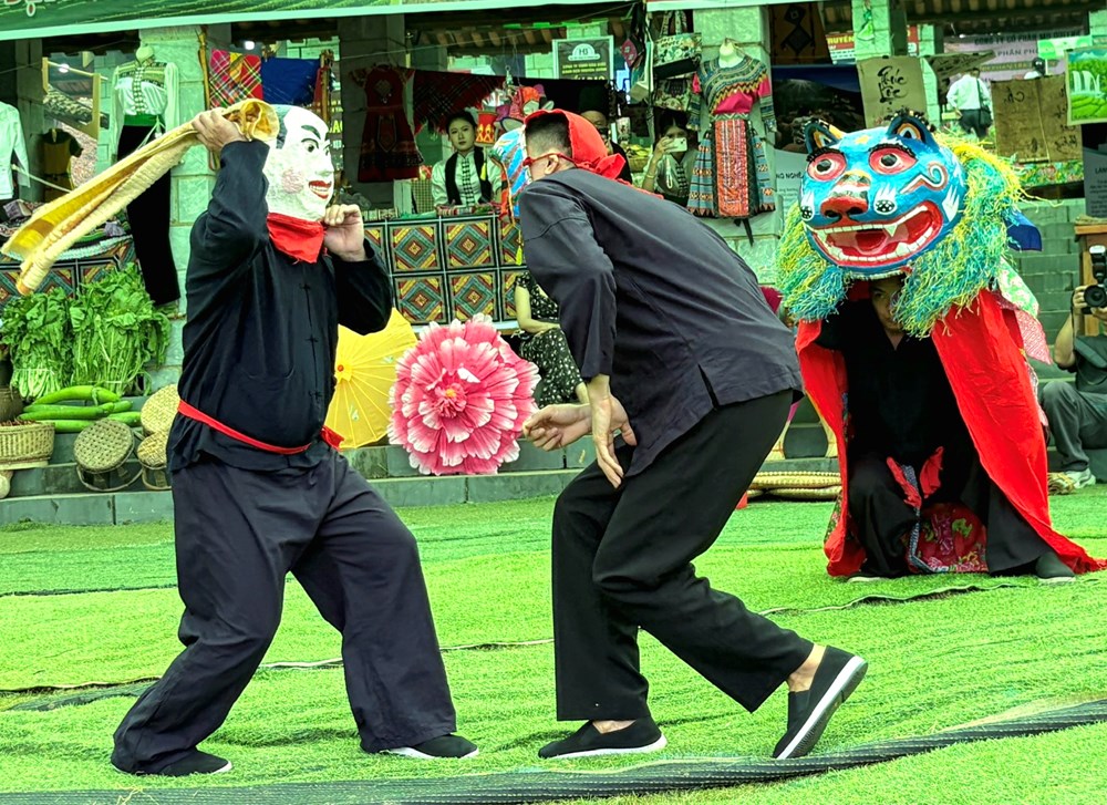 Khát vọng bình an trong điệu múa kỳ lân dân tộc Nùng   - ảnh 15