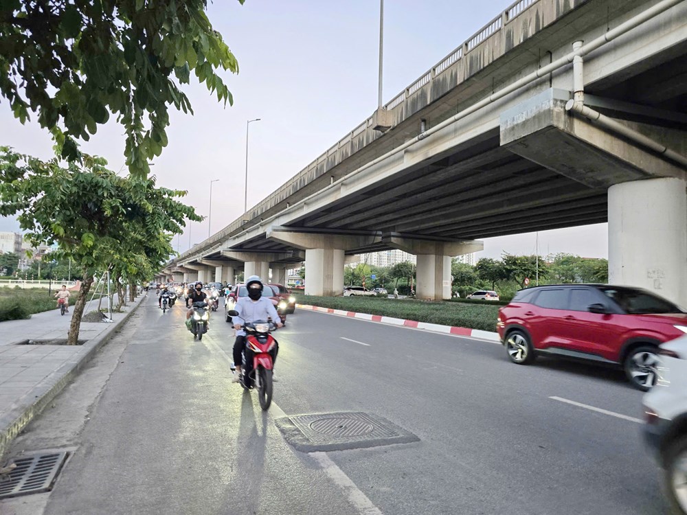  Phân luồng linh hoạt, người dân thong dong trở về Thủ đô  - ảnh 4