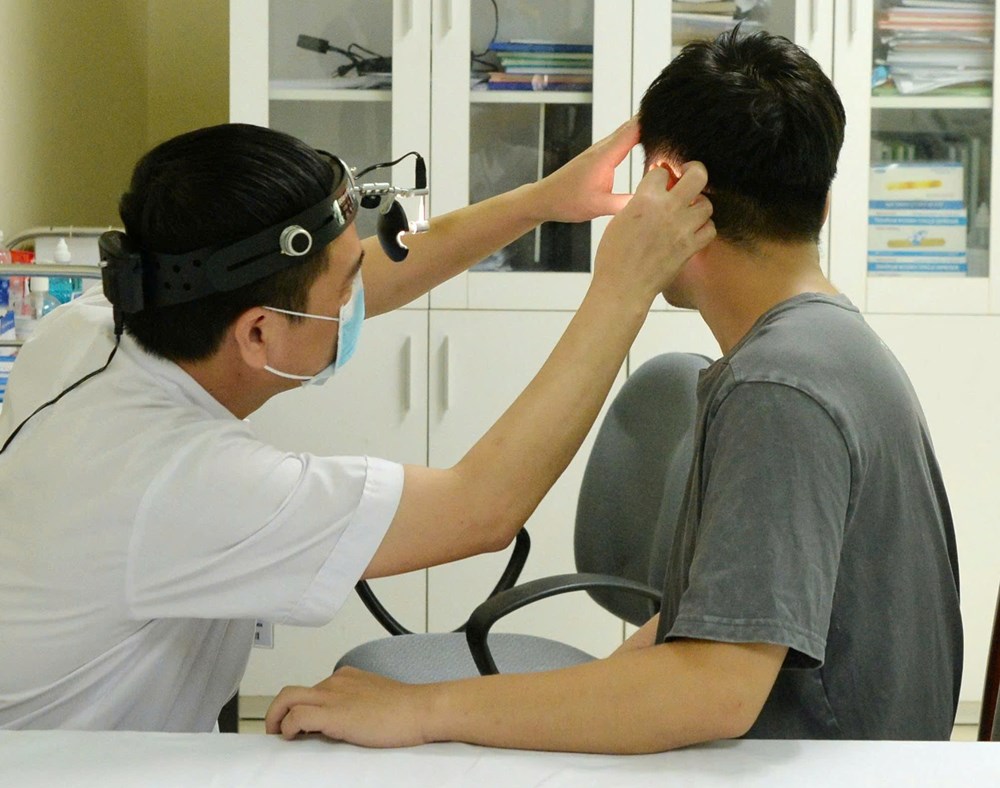 Khắt khe như tuyển phi công quân sự - ảnh 1