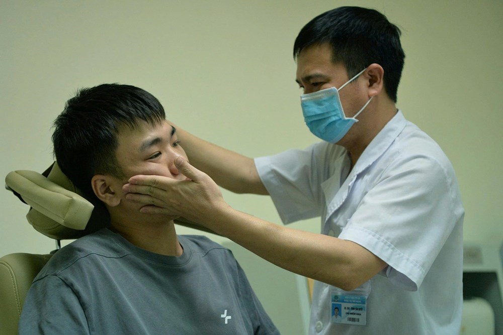 Khắt khe như tuyển phi công quân sự - ảnh 6
