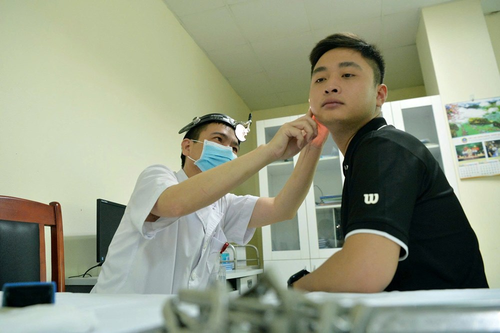 Khắt khe như tuyển phi công quân sự - ảnh 2