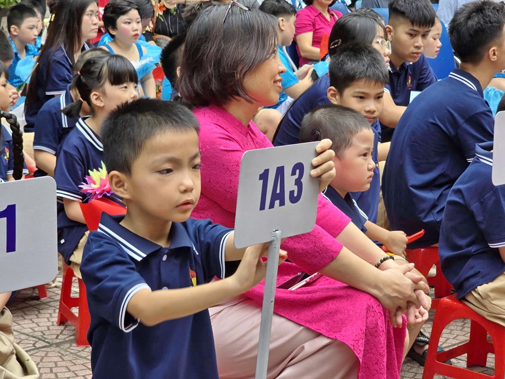 Lễ khai giảng đong đầy yêu thương ở ngôi trường đặc biệt - ảnh 13