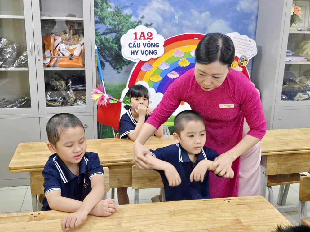 Lễ khai giảng đong đầy yêu thương ở ngôi trường đặc biệt - ảnh 17