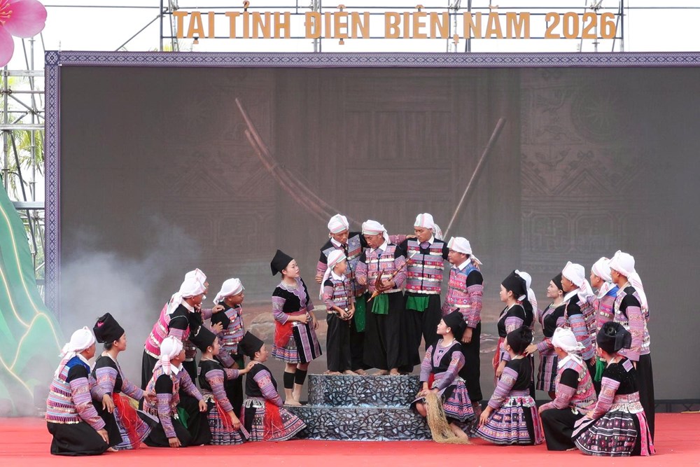 ​Lan tỏa văn hóa, di sản dân tộc Mông trong đời sống đương đại - ảnh 2