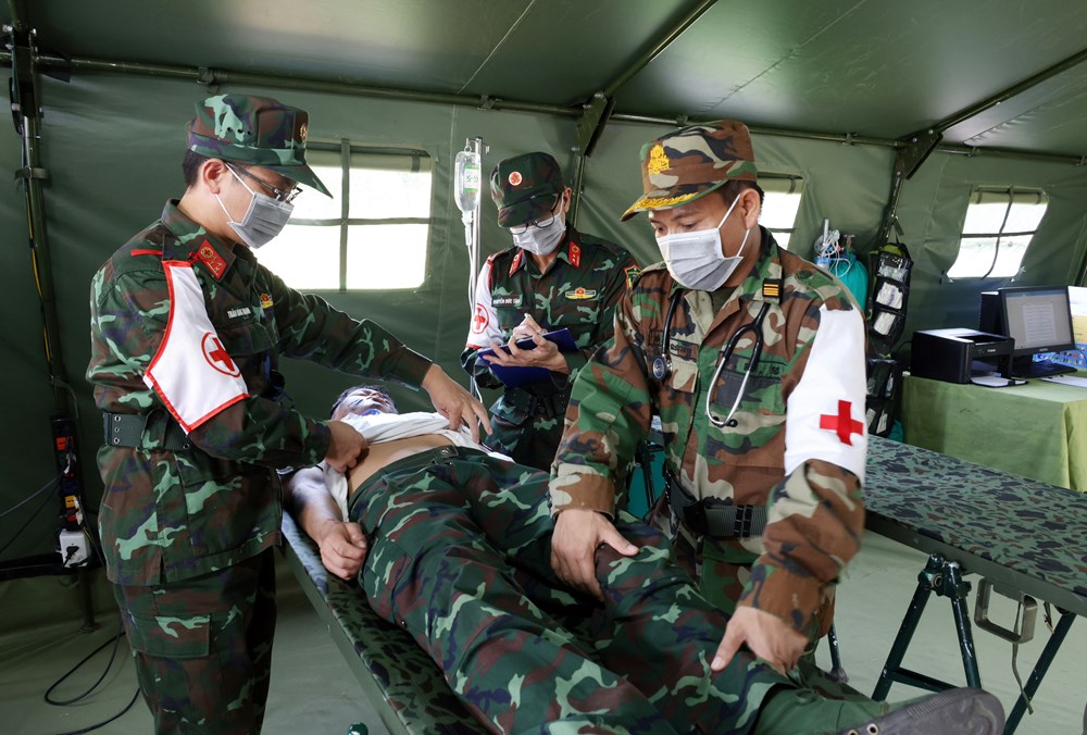 Quân đội Việt Nam - Lào - Campuchia diễn tập chung ứng phó thảm họa - ảnh 15