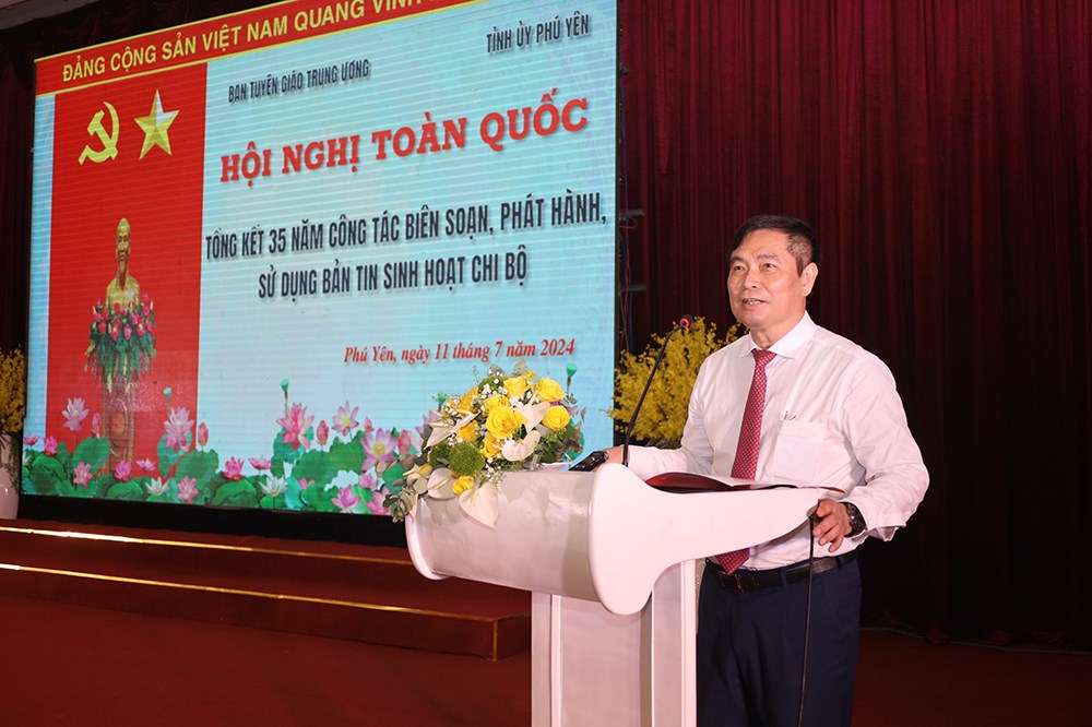 Tổng kết 35 năm công tác biên soạn, phát hành, sử dụng tài liệu sinh hoạt chi bộ - ảnh 1