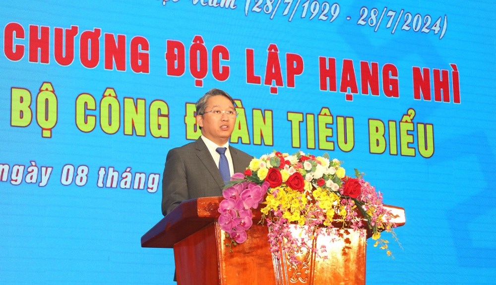 Liên đoàn Lao động tỉnh Khánh Hòa đón nhận Huân chương Độc lập hạng Nhì - ảnh 2