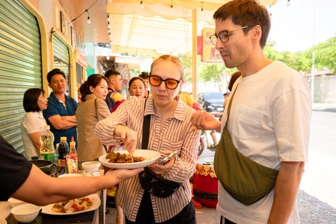 Khatoco ra mắt thương hiệu thịt đà điểu VietOstrich - ảnh 2