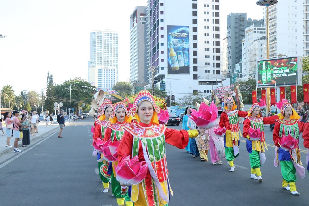 Khánh Hòa: Bảo tồn, phát huy giá trị văn hóa của đồng bào để phát triển du lịch - ảnh 6