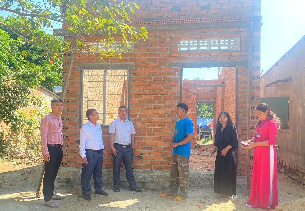 Huyện Khánh Vĩnh (Khánh Hòa): Nỗ lực xóa nhà tạm, nhà dột nát - ảnh 1