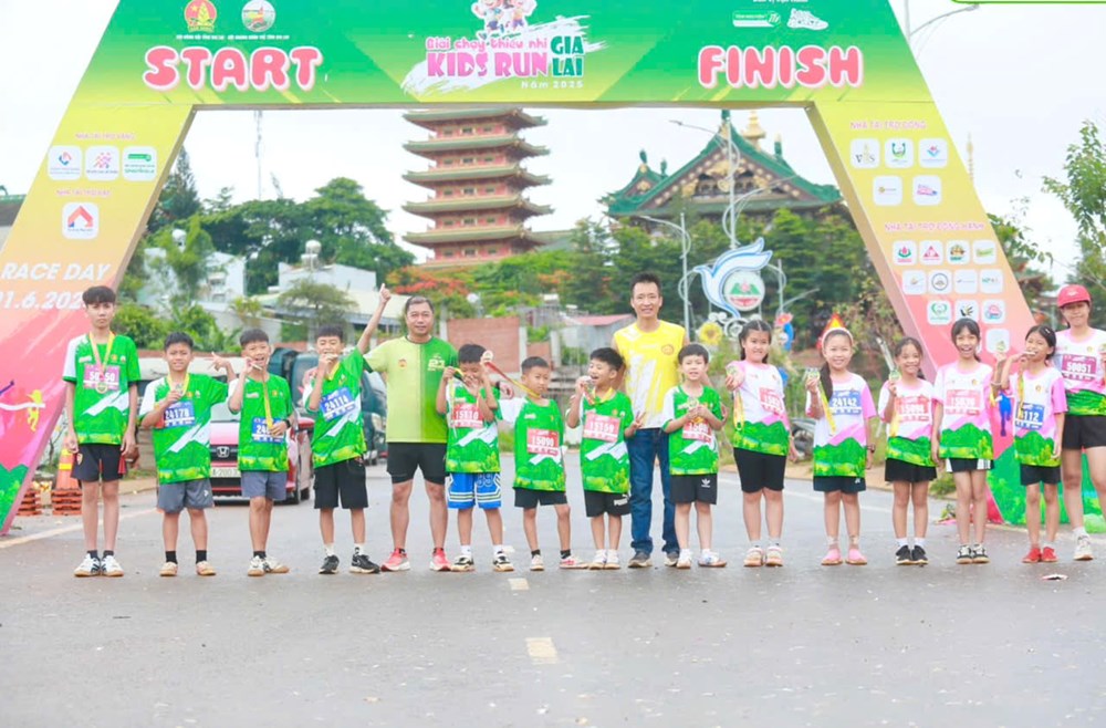 Sôi nổi Giải chạy “Kids Run Gia Lai năm 2025” - ảnh 3