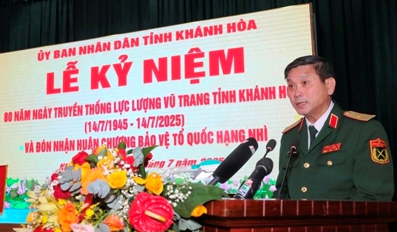 Bộ CHQS tỉnh Khánh Hòa đón nhận Huân chương Bảo vệ Tổ quốc hạng Nhì - ảnh 2