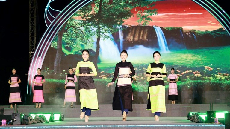 “Đắk Lắk - Âm vang ngày mới” - ảnh 5
