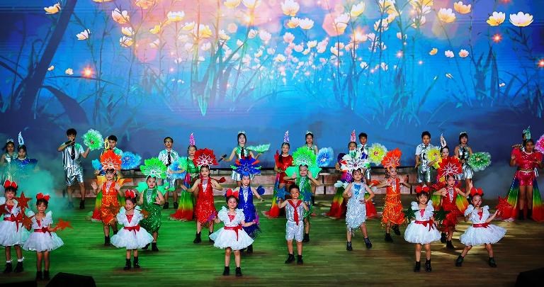 Khánh Hòa: Chung kết cuộc thi “Tìm kiếm tài năng MC nhí 2025“ - ảnh 7