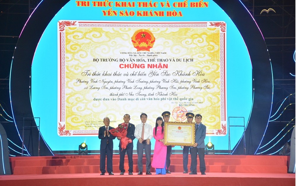 Gia tăng các vụ bẫy, bắt chim yến trái phép  - ảnh 1