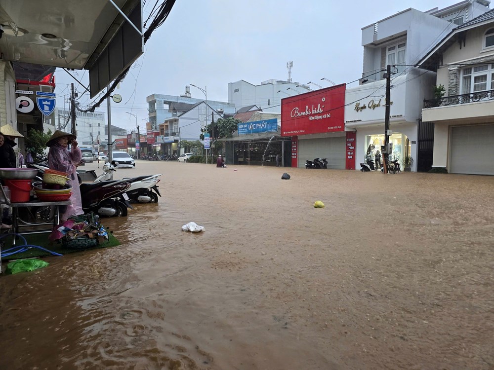 Lâm Đồng: Sạt lở đất khiến 2 du khách tử vong - ảnh 2