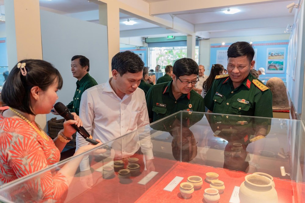 Gia Lai: Khai mạc Triển lãm hồn “Hồn của đất” và trưng bày bonsai “Nét xanh đại ngàn” - ảnh 3