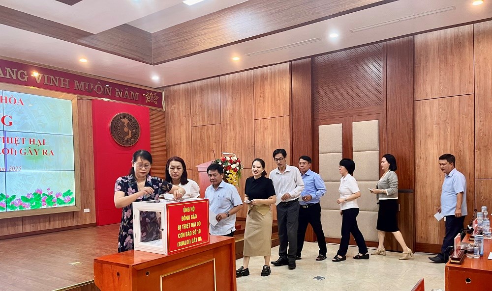 Khánh Hòa: Phát động ủng hộ đồng bào bị thiệt hại do bão lũ - ảnh 3