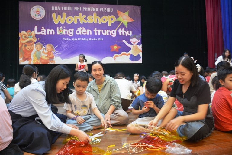 Khi những bàn tay nhỏ thắp sáng mùa trăng - ảnh 3