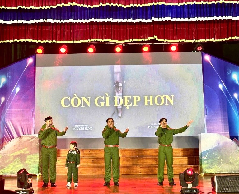 Đặc sắc Chương trình nghệ thuật “Tuổi trẻ Gia Lai - Khát vọng non sông” - ảnh 3