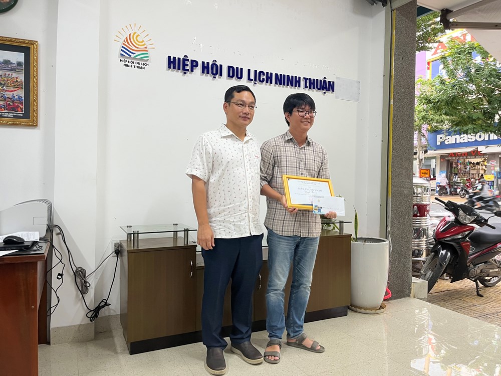 Trao giải Cuộc thi “Ảnh đẹp - Video ấn tượng Du lịch Nam Khánh Hòa 2025” - ảnh 3