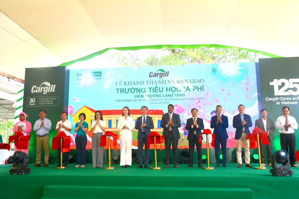 Niềm vui bên ngôi trường mới mới của thầy trò vùng khó khăn Ia Phí - ảnh 2