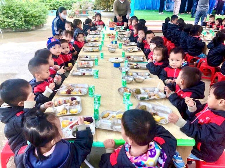 Nghĩa tình Gia Lai gửi về vùng tâm lũ - ảnh 3
