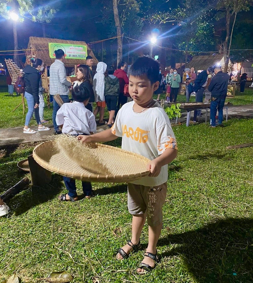 Gia Lai: Quảng bá, thu hút du khách từ di sản văn hoá - ảnh 3