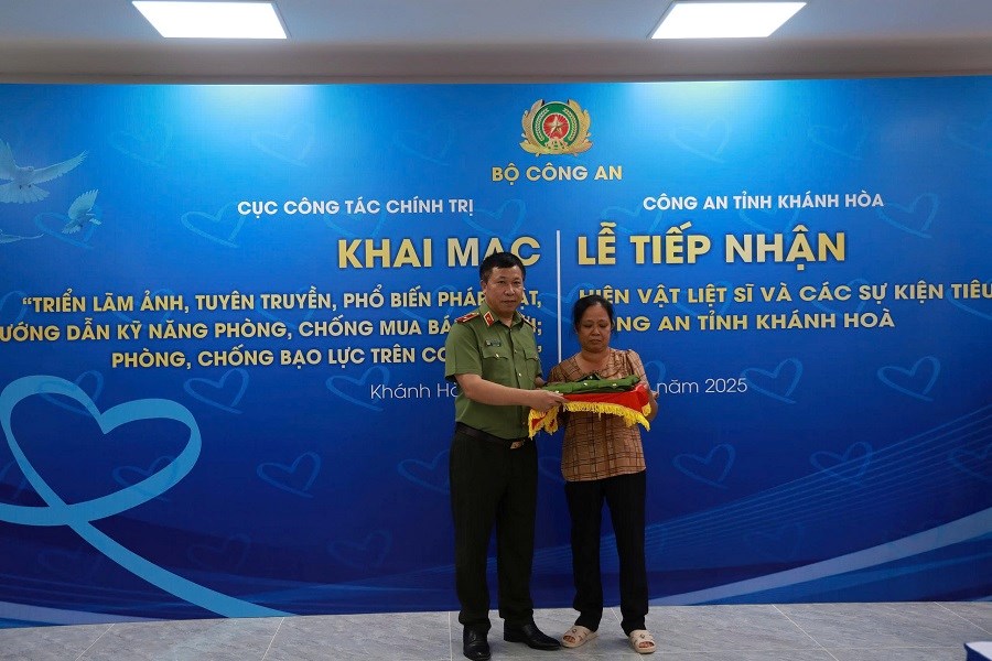 Khánh Hòa: Triển lãm - Tuyên truyền kỹ năng phòng chống mua bán người, phòng chống bạo lực trên cơ sở giới  - ảnh 1