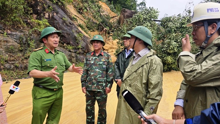 Đảm bảo an toàn mới được thông tuyến đèo Khánh Lê - ảnh 2